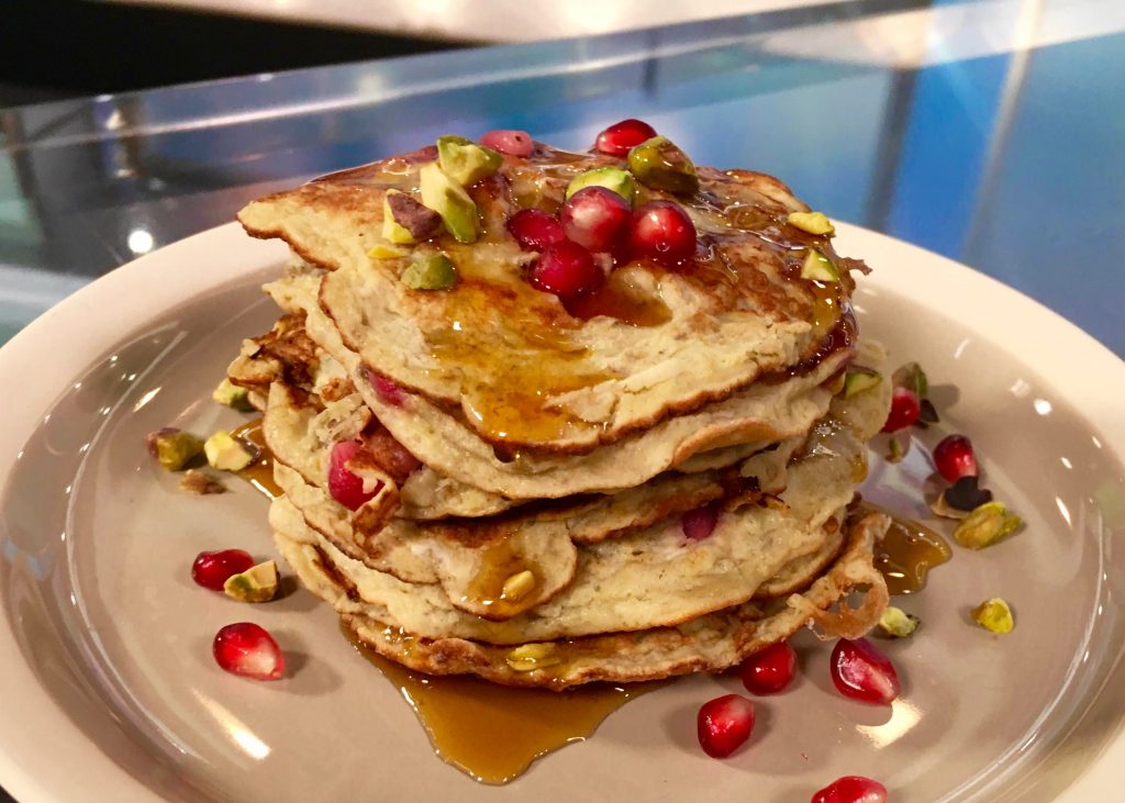 pomegranate-and-pistachio-pancakes-2–1024×731
