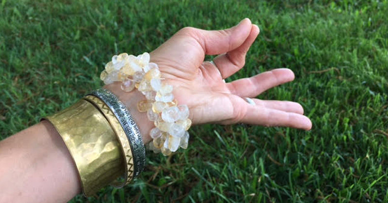 womens meditation radiance FI